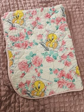 Vintage 1993 Warner Bros. Tweety Floral Quilted Toddler Quilt